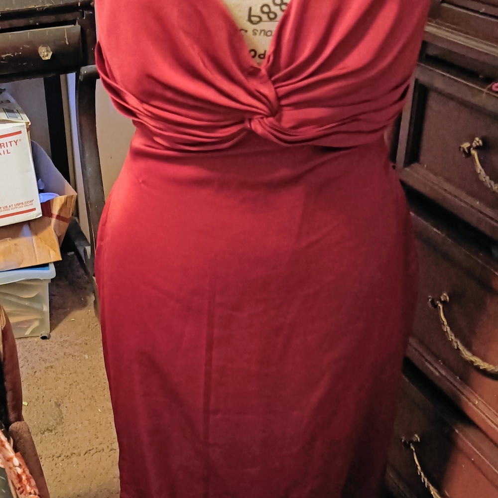 Elegant Red Twist-Front Dress